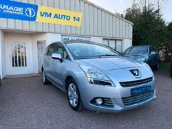 PEUGEOT 5008 1.6 HDi 112ch FAP BVM6 Série Spéciale Family 5pl