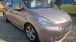 Peugeot 208 de 2012