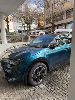 Alfa Romeo Junior 1.2 Ti Sport Speciale Q4 eDCT6