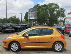 Peugeot 207 1.6 hdi 90 trendy bel etat