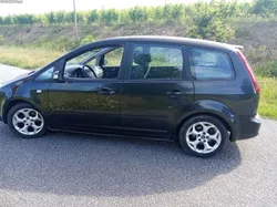 Ford C-Max Titanio.