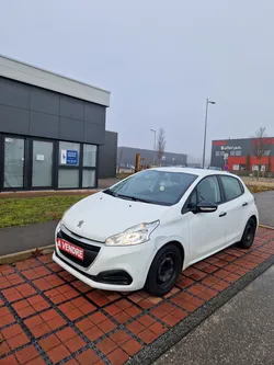 Peugeot 208 I Phase 2 5 Portes 1.6 Blue HDi 75 cv