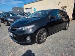 TOYOTA Auris 2.0 D4D 124 cv - 2015 - 199000 kms - 5 Portes - Bluetooth