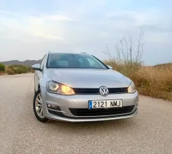Volkswagen Golf Variant 2.0 TDI BlueMotion Technology Lounge