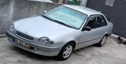 Toyota Corolla Sedan 4 portas