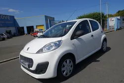 Peugeot 107 1.0 i 68 ch 5 portes 79469 km