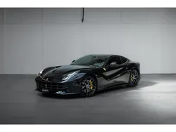 FERRARI F12 BERLINETTA Ferrari *Carbone / Suivi 100% Ferrari
