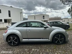 VW New Beetle