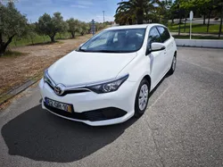 Toyota Auris 1.4 D-4D 90Cv TODAS Rev. Marca