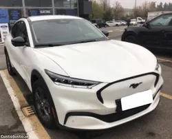 Ford Mustang Mach-E Standard