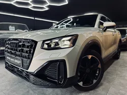 Audi Q2 35 TFSI 150 CH S-Tronic 7 S-Line 1ERE MAIN + CARPLAY + CAMERA + FULL LED + JA18 + GARANTIE AUDI 05/2027