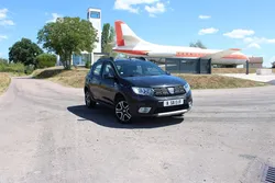Dacia SANDERO III STEPWAY 95 CV DIESEL 15 ANNIVERSAIRE GPS CAMÉRA CLIM AUTO RÉGULATEUR BLUETOOTH