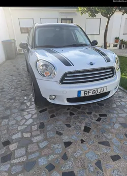 MINI Cooper D Countryman