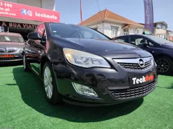 Opel Astra 1.3 CDTi Cosmo Start/Stop