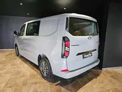 Ford custom neuf, 5 places style MULTIVAN, sièges pivotants