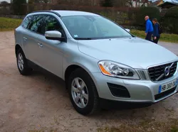 Volvo xc60 136cv 4x2 kinetic d3