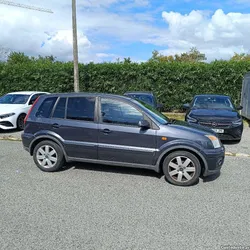 Ford Fusion JU2
