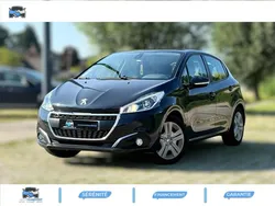 PEUGEOT 208 1.2i PureTech 12V S&S - 82 BERLINE Signature DISTRIBUTION OK