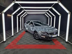 Volvo V60 D2 120CH MOMENTUM GEARTRONIC * ATTELAGE * BLUETOOTH * RADAR