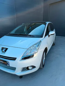 Peugeot 5008 blanc diesel 7 places