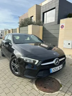 Mercedes-Benz A 200 200d Sedán 4Matic 8G-DCT