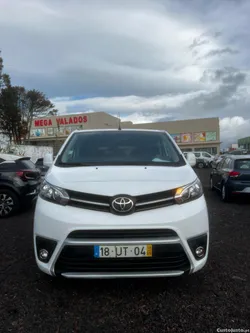 Toyota Proace Diesel 9 lugares