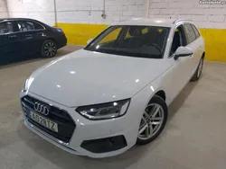 Audi A4 30 TDI S tronic