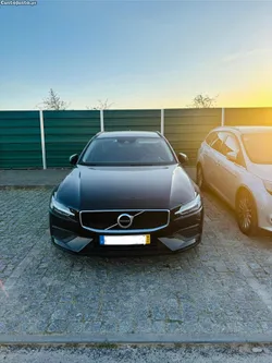 Volvo V60 Momentum Plus