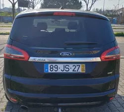 Ford S-Max Titanium