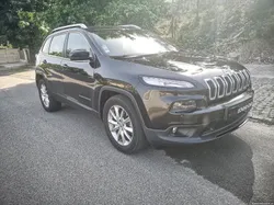 Jeep Cherokee 2.0 MJD LONGITUDE - NACIONAL - C/ GARANTIA - "C/ Gancho de Reboque"