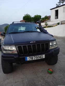 Jeep Grand Cherokee Larefo