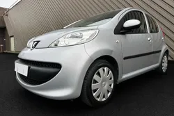 Peugeot 107 Trendy 1.0 12V 68Ch
