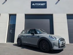 Mini (4) Cooper Edition Camden 136 ch BVA7