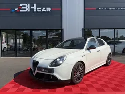 Alfa Romeo Giulietta 1.8 TBI 235 QUADRIFOGLIO VERDE / ECHAPPEMENT RAGAZZON / SIÈGES CHAUFFANT