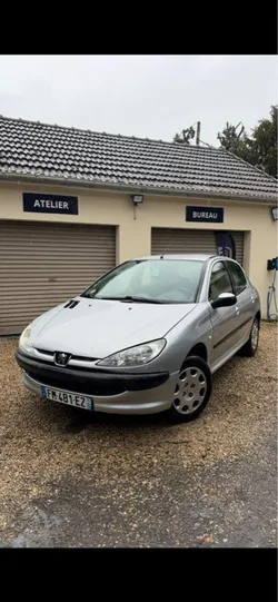 PEUGEOT 206 XT 1.6i 16V 110CV PRIX CASSÉ