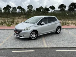 Peugeot 208 1.2 gasolina 2012