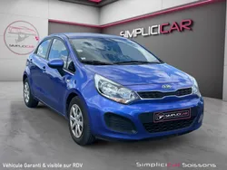 KIA RIO 1.4 CRDI 90 BUSINESS 90Ch Suivi complet régul limit bluetooth clim Garantie 12 mois
