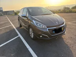 Peugeot 208 1.6 hdi