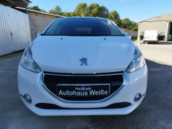 Peugeot 208 1.2 PureTech Style 82
