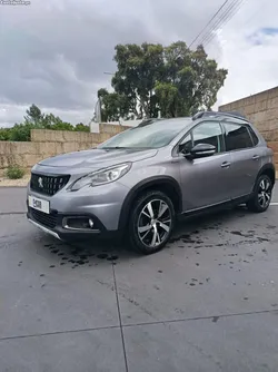 Peugeot 2008 1.2 PureTech GT Line Pack