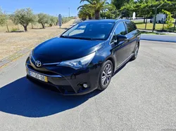 Toyota Avensis Touring Sport 2.0 D-4D Luxury+GPS
