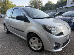 Renault Twingo II (C44) 1.2 16v 75ch Expression