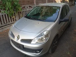 RENAULT CLIO 3 - 1.6 16V 88 ch (Véhicule prêt à partir)