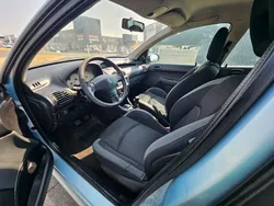 Bonjour vend voiture peugeot 206