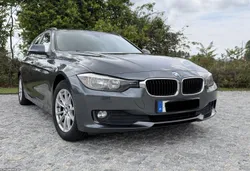 BMW 318 D Bom estado CarPlay