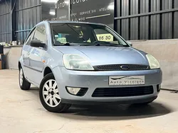 Ford Fiesta / 1.3 i 70 ch. / Clim / Entretiens à jours