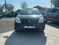 RÉSERVÉ AU PRO DE L'AUTOMOBILE * RENAULT TWINGO 2 1.2i 60cv
