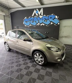 RENAULT CLIO 1.6i 16V - 110 - BVA Euro 5 III BERLINE XV DE FRANCE TomTom PHASE 2
