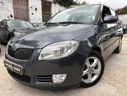 SKODA FABIA 1.4 TDI 80cv PACK AMBITION / CLIM / AIDE AU STATIONNEMENT / RÉGULATEUR / JANTES / 2 CLÉ / RÉVISÉE / SUIVIE SKODA