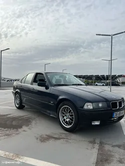 BMW 318 iS